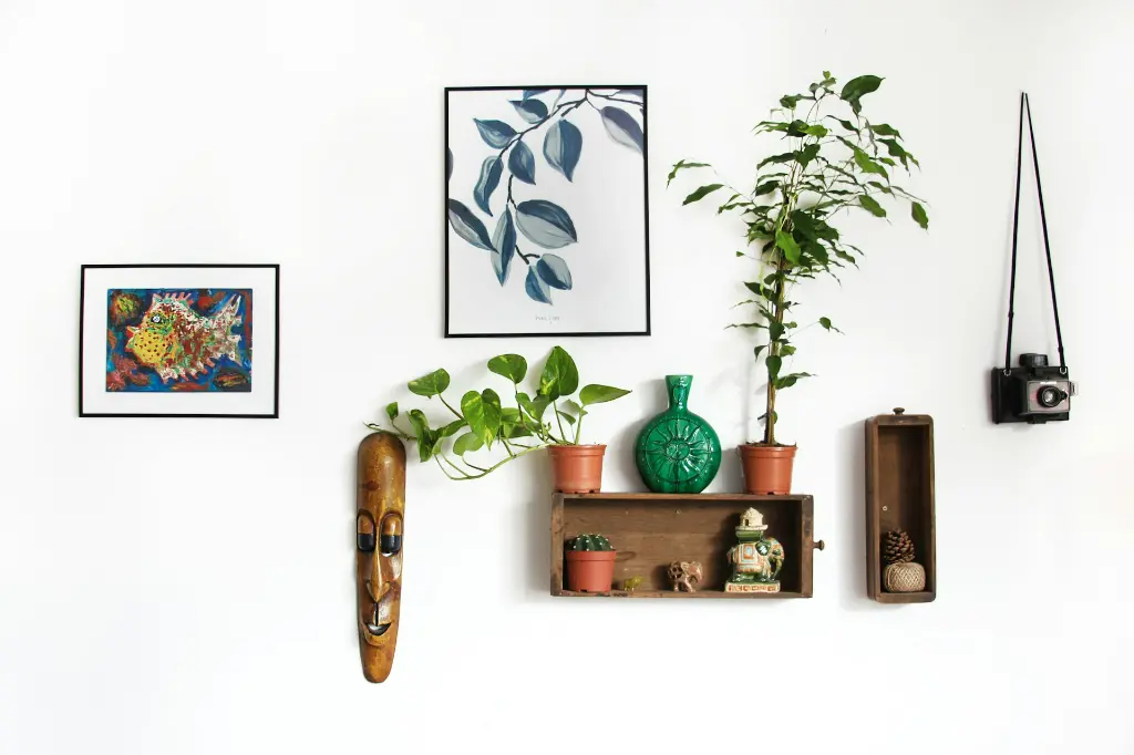 unsplash_7tOV35hnkao_living room.webp